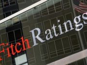 Fitch alerta por alta presión al sector bancario ante costos de financiamiento