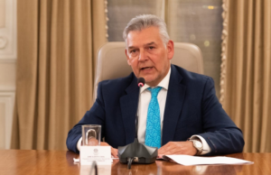 Siete de cada diez empresas están recortando personal por aumento de salario mínimo