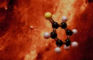 Hallan en el espacio interestelar una molécula con azufre clave para rastrear el origen de la vida: refuerza teorías sobre cometas y meteoritos