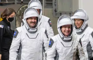 La Nasa envía nueva tripulación a la Estación Espacial tras evacuación médica
