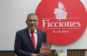 ‘Esta es mi verdadera vocación y me hace feliz’: Roy Barreras presenta su nueva novela en la que mezcla detalles de su vida personal con la ficción