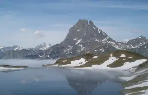 No se vaya a perder en los Pirineos: Francia le cobraría casi $50 millones por rescatarlo, no más gratuidad