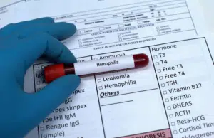 ‘Hemos sido testigos de hospitalizaciones prevenibles’: El duro llamado de alerta por crisis en el acceso a tratamientos para niños con hemofilia