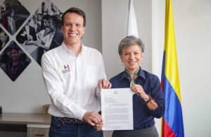 Como tercera opción fue inscrita la Consulta de las Soluciones por Claudia López