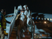 Llega a Colombia primer vuelo con deportados tras reunión Petro-Trump