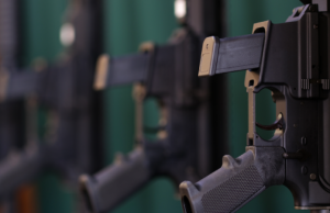 Dian frustra ingreso ilegal de partes para fusil en El Dorado