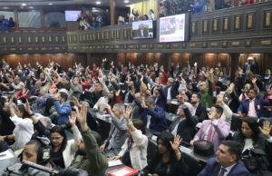 Parlamento aplaza aprobación de ley de amnistía en Venezuela
