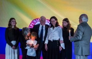 Partido Demócrata avala candidatura presidencial de Miguel Uribe Londoño