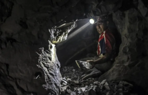 Explosión en mina de Colombia deja seis obreros atrapados