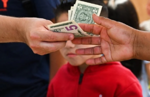 Inflación en Estados Unidos bajó al 2,4% en enero