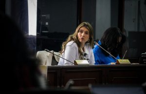 Réplica de Paloma Valencia esta noche a discurso de Petro sobre salario mínimo