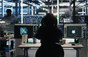Seguridad y transparencia en las plataformas digitales: retos para los sectores regulados en Colombia