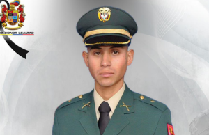 Un militar muerto y dos más heridos por volcamiento de vehículo en Cauca