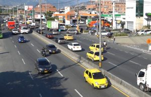 Aplican rotación de pico y placa y nuevas tarifas de taxi en Medellín