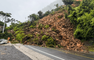 Economía de transportadores impactada por derrumbe en vía Medellín- Bogotá