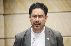 Iván Cepeda no podrá participar en consulta del Frente por la Vida: CNE