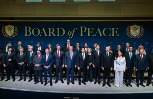 Con aporte de USD 10.000 millones, Trump presenta su Junta de Paz