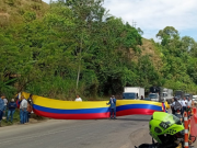 Reportan cierre intermitente en Troncal del Magdalena por protestas