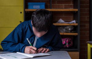 Evacúan colegio en Tona, Santander, por presunta intoxicación masiva