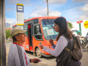 Inicia plan piloto de paraderos de buses en carrera Quinta de Ibagué