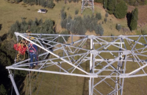 Anuncian alivio en recibo de energía en zonas afectadas por inundaciones