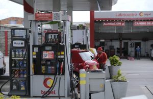 Proponen alzas al diésel y la gasolina por aumento en precios del petróleo