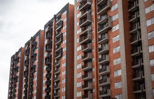 Salario mínimo y reforma laboral afectan cuotas de propiedad horizontal
