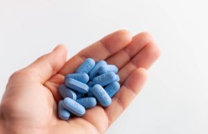 Autoridades de salud alertan por “retos” virales con medicamentos que adolescentes estarían realizando: ya se han registrado intoxicaciones