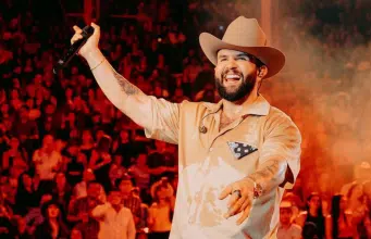 Carín León será el primer artista en presentarse en el Nu Stadium: inaugurará la cartelera de conciertos del nuevo estadio de Miami