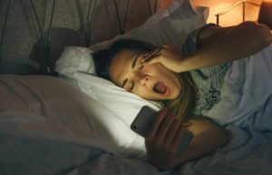 Más del 40 % de la población mundial sufre trastornos del sueño: expertos advierten sobre sus riesgos y cómo mejorar el descanso