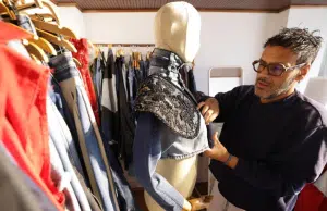El diseñador colombo-venezolano Alejandro Crocker presentará ‘Raíces de Tránsito’ en la Semana de la Moda Guatemala