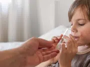 Expertos alertan sobre el abuso de la melatonina en niños sin control médico: ‘Debería ser considerada como fármaco’