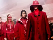 Semana de la Moda de París: Lacoste presenta en Roland Garros su colección otoño-invierno 2026-2027, inspirada en la lluvia y el tenis