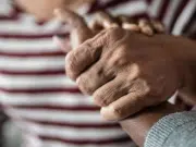 Demencia: cinco señales de alerta que pueden aparecer después de los 50 años y cómo enfrentar los cambios de conducta