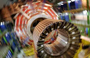 El CERN descubre una nueva partícula similar a un protón pero cuatro veces más pesada
