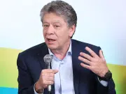 ‘La agenda de la desestabilización’, nuevo libro de Bruce Mac Master