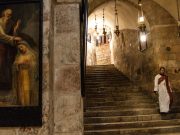 Policía israelí impide celebrar misa de Domingo de Ramos en el Santo Sepulcro