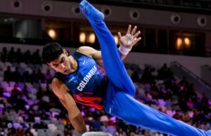 Ángel Barajas, oro en barras paralelas en la Copa Mundo de Bakú