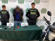 Capturan a presunto ladrón en moto con once celulares en Bosa