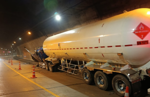 Vía al Llano: cierre total del túnel Renacer por siniestro vial