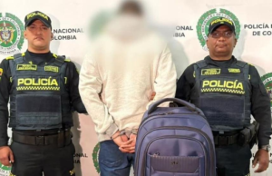 Detienen a hombre que portaba $631 millones en una maleta en Bogotá