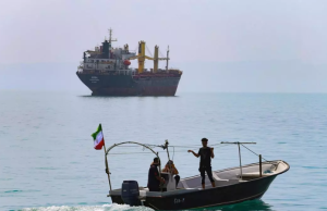Irán afirma haber atacado a un petrolero de EE. UU. en el Golfo Pérsico