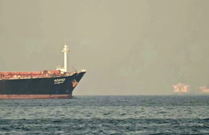 Tensión en el estrecho de Ormuz: Irán ataca dos buques