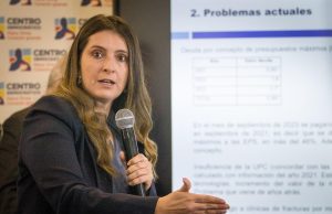 Contrato de Colpensiones representaría un alza de 1.032%: Paloma Valencia