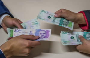 Aumento salarial del 7% para servidores públicos 2026: ¿Quiénes aplican?