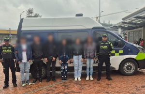 Caen seis presuntos ‘cosquilleros’ que hurtaban en estación Ricaurte