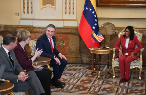 Washington restablecerá relaciones diplomáticas con Venezuela