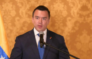 Ecuador creará corredor humanitario para migrantes si Colombia coopera