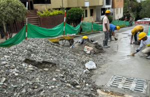 Alertan por posibles anomalías en obras de alcantarillado de Armenia