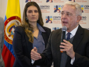 “Elijamos la primera mujer presidente de Colombia”: Álvaro Uribe